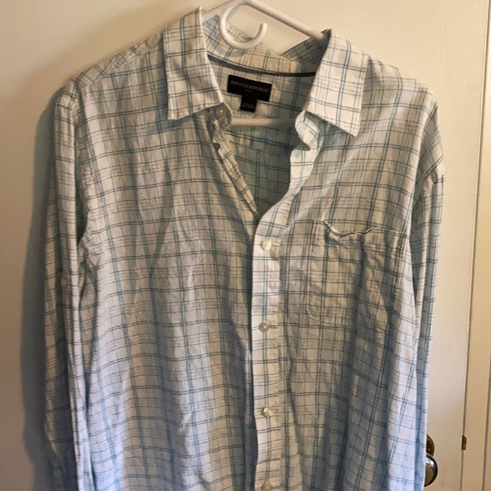 Men’s Banana Republic button down shirt